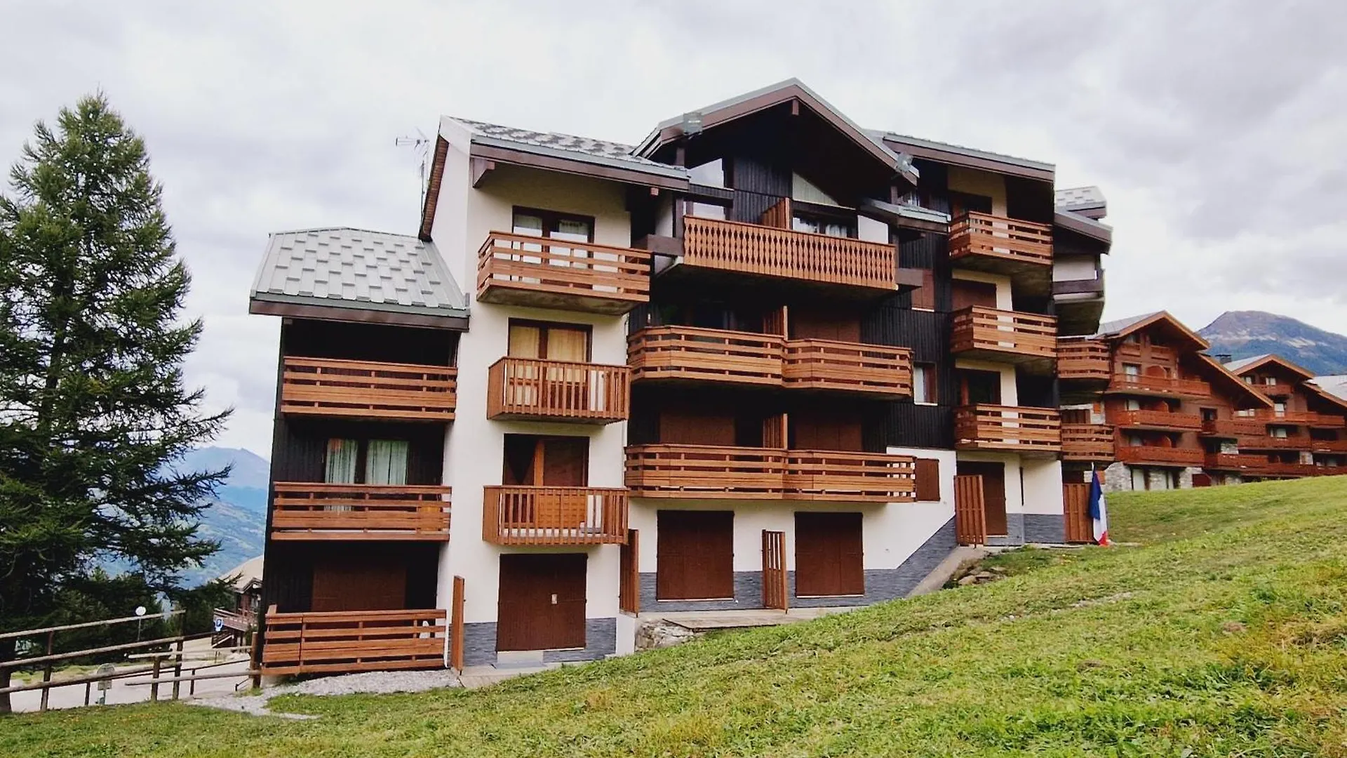 Studio Renove A La Plagne, Pistes A Proximite - Fr-1-755-34